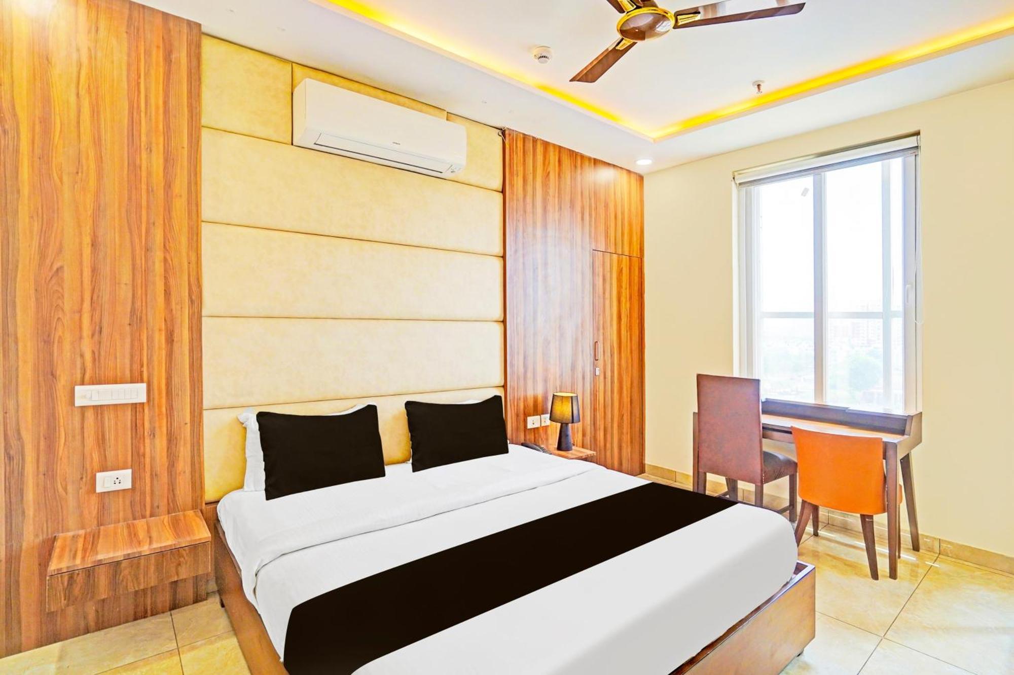 Palette Gomti Nagar Near Ekana Stadium Formerly Gusto Club Lucknow Esterno foto