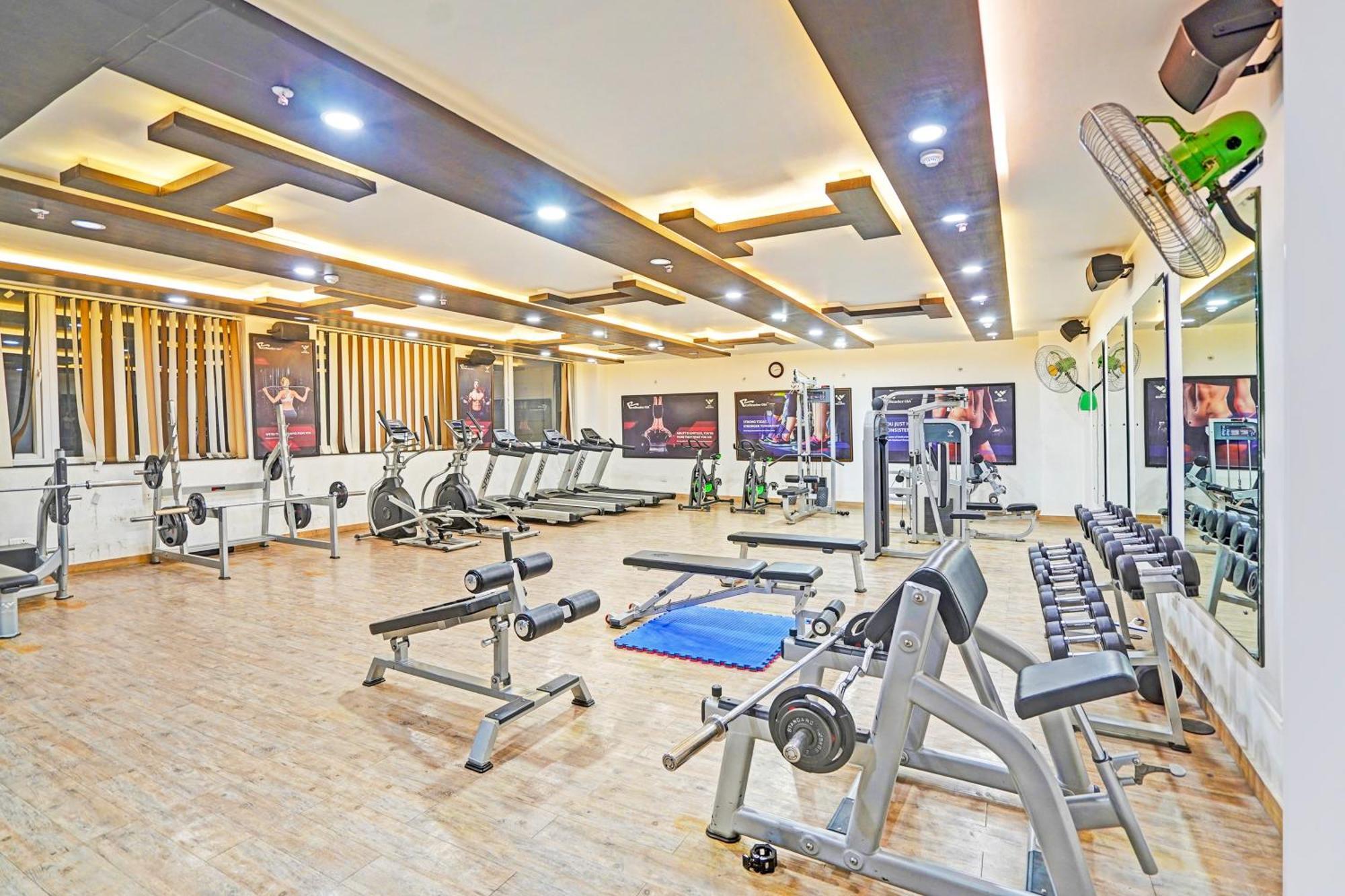 Palette Gomti Nagar Near Ekana Stadium Formerly Gusto Club Lucknow Esterno foto