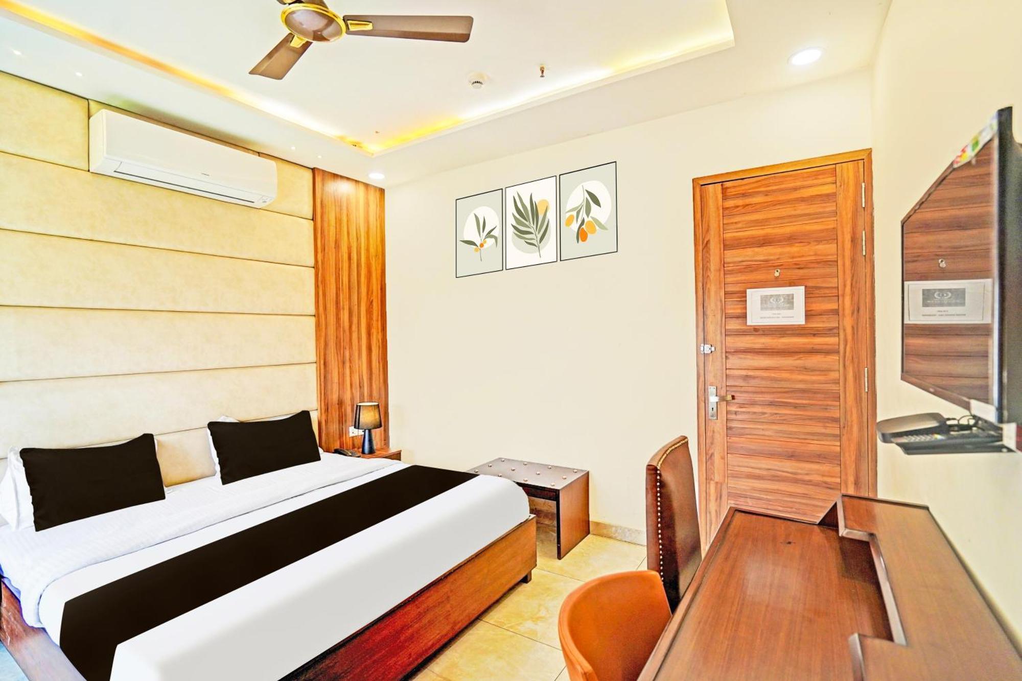 Palette Gomti Nagar Near Ekana Stadium Formerly Gusto Club Lucknow Esterno foto